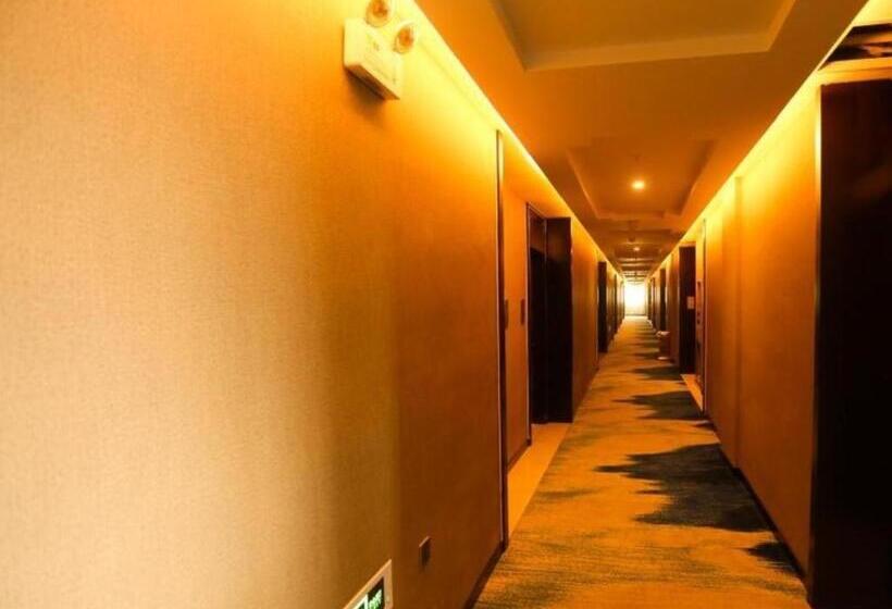 Hotel Greentree Inn Hami Railway Station Bayi Road