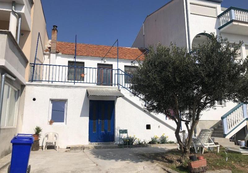 בית מלון כפרי Hostel Kisa’s Place By Pinch