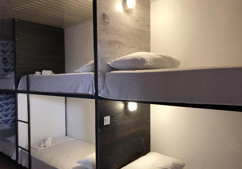 בית מלון כפרי Hostel Kisa’s Place By Pinch