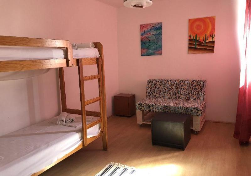 בית מלון כפרי Hostel Kisa’s Place By Pinch