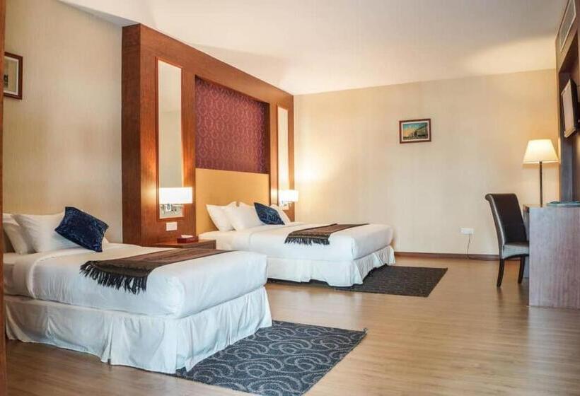 فندق Pen Mutiara