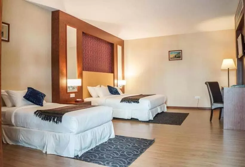 ホテル Pen Mutiara