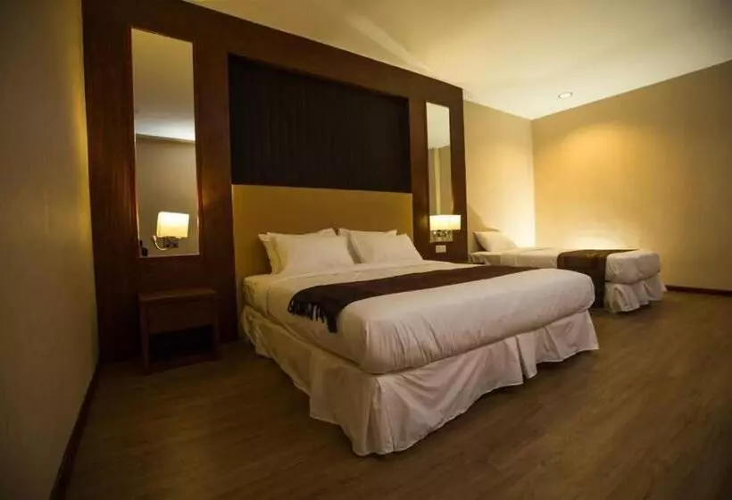 ホテル Pen Mutiara