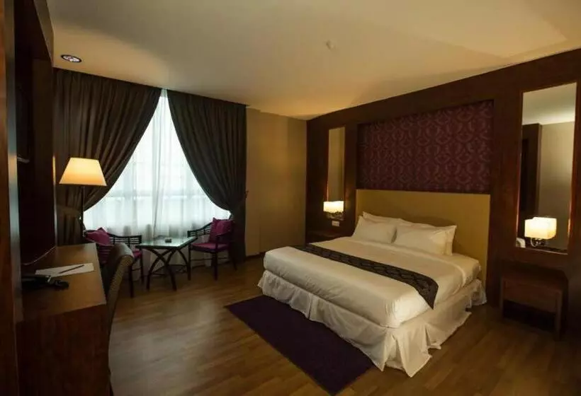 ホテル Pen Mutiara