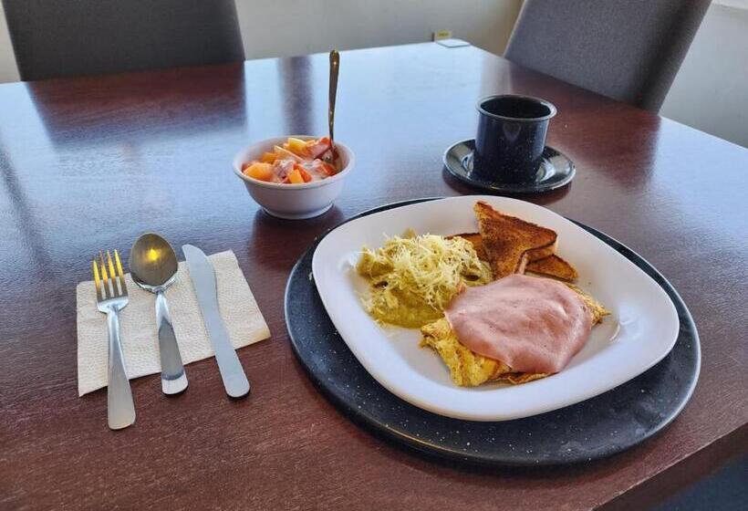 فندق Plaza Regina Torreon