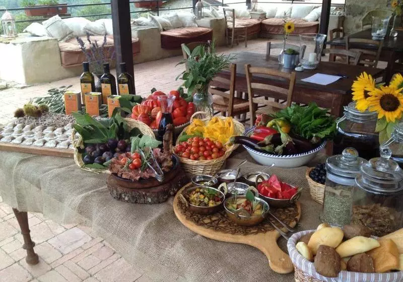 Hotelli Podere Conti