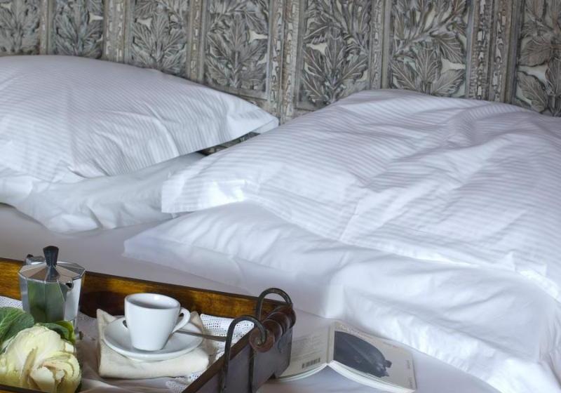 בית מלון כפרי Podere Conti