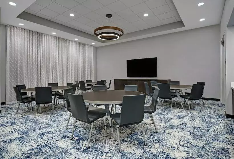 Hotelli Staybridge Suites Houston Galleria Area By Ihg