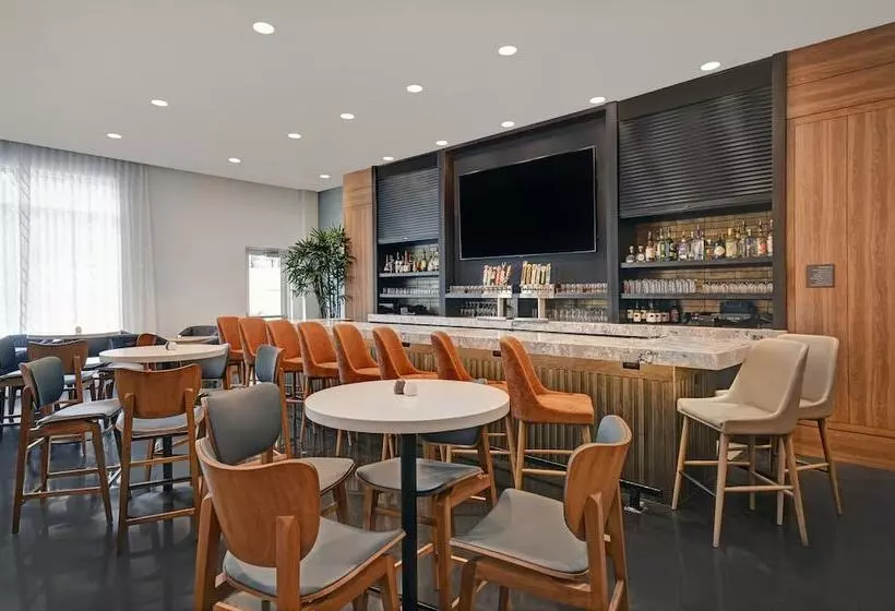 Hotelli Staybridge Suites Houston Galleria Area By Ihg