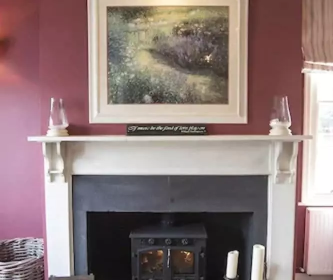 Hotelli The Salwey Arms