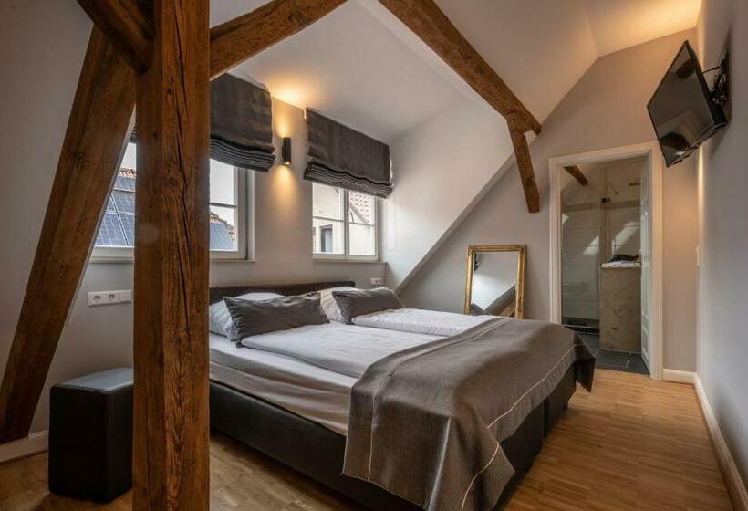 בית מלון כפרי Zur Krone