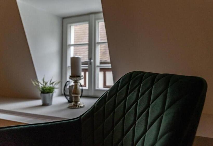 בית מלון כפרי Zur Krone