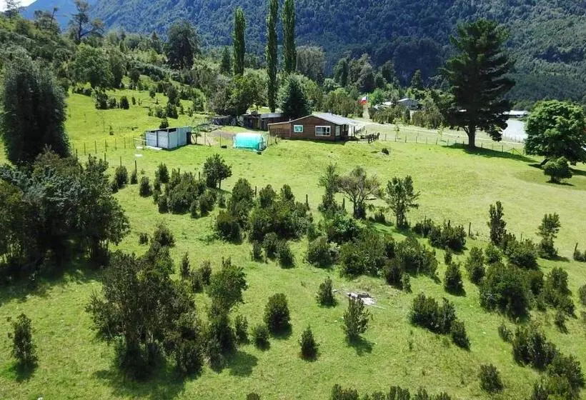 ユースホステル Base Puelo