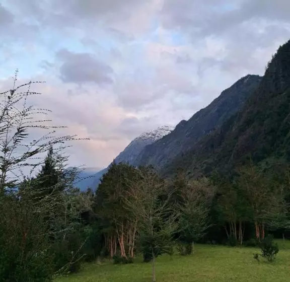 ユースホステル Base Puelo