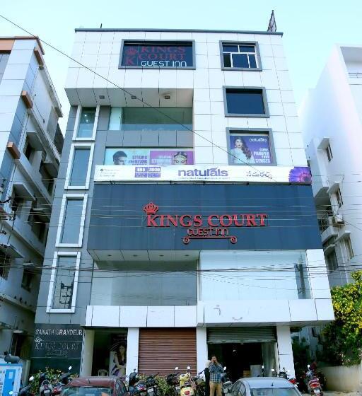 酒店 Kings Court Guest Inn