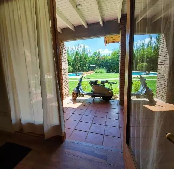 Hotelli La Bignonia Posada