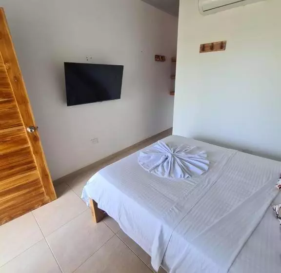 ホテル La Ensenada Necocli