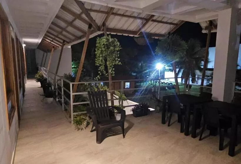 ホテル La Ensenada Necocli