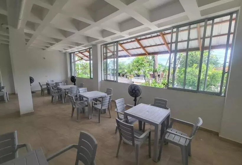 ホテル La Ensenada Necocli