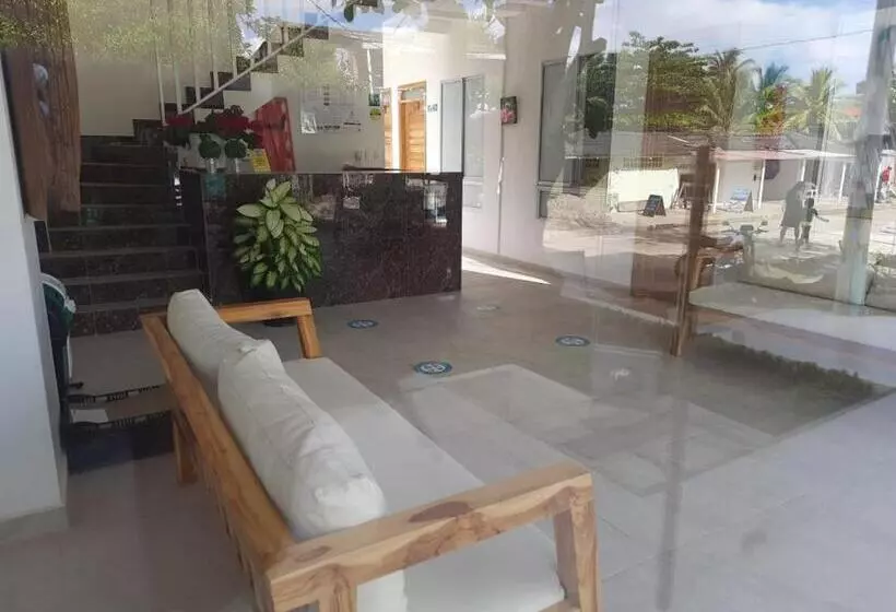 ホテル La Ensenada Necocli