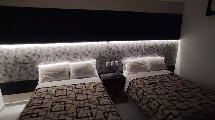 هتل Lavid Aguascalientes