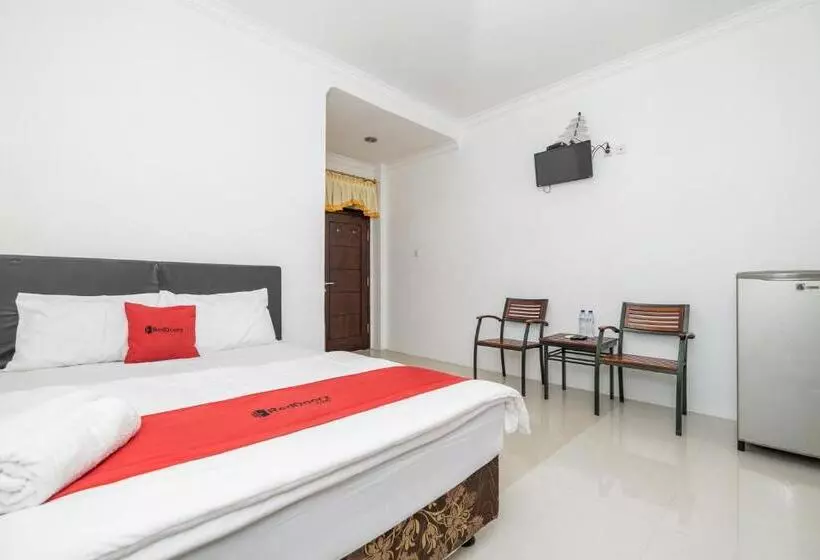 ホテル Reddoorz At Gunungsari Surabaya 2