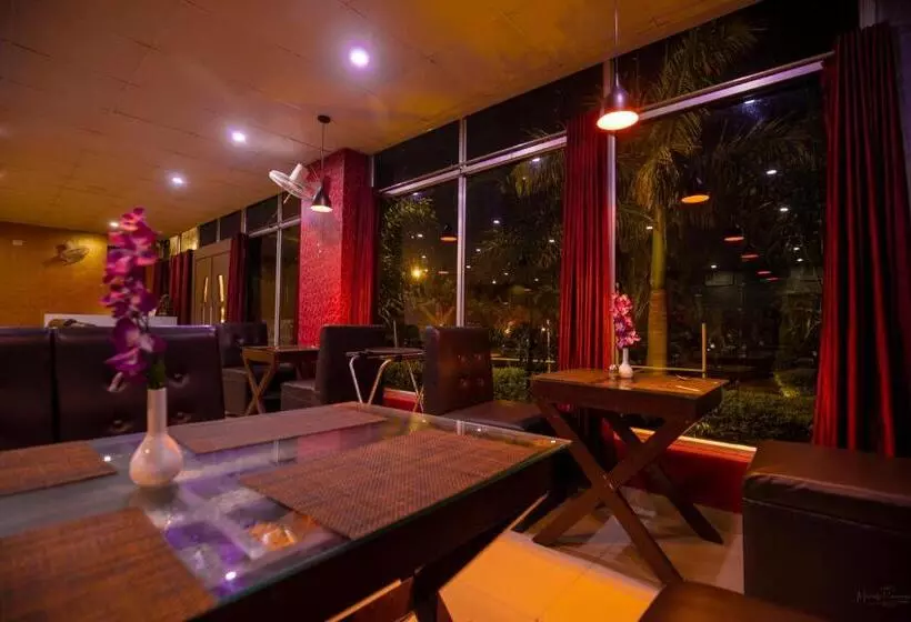 Hotelli Sukhdeo Palace