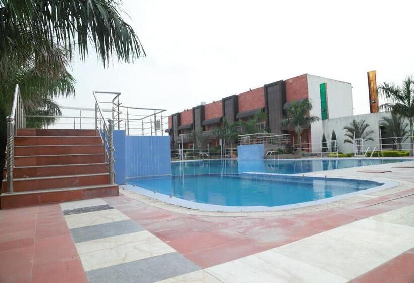 هتل Sukhdeo Palace