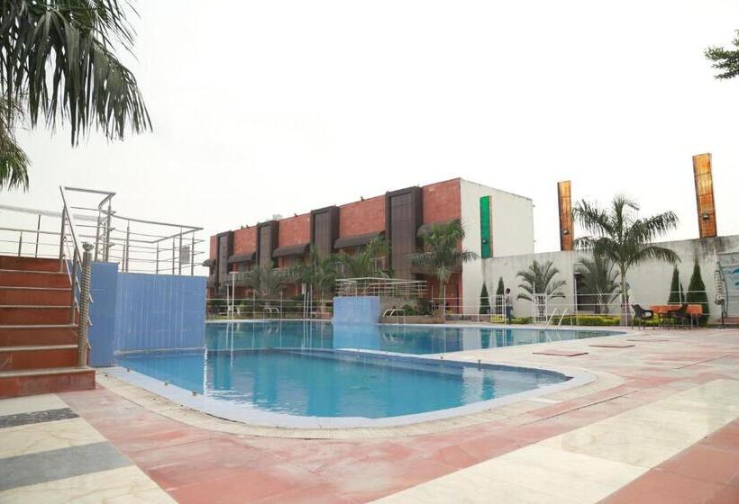 هتل Sukhdeo Palace