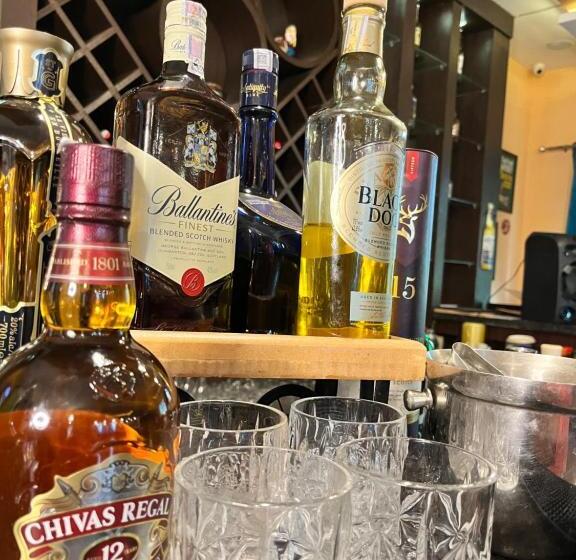 호텔 The Neeraj River Forest Resort Ayurvedic Wellness Center