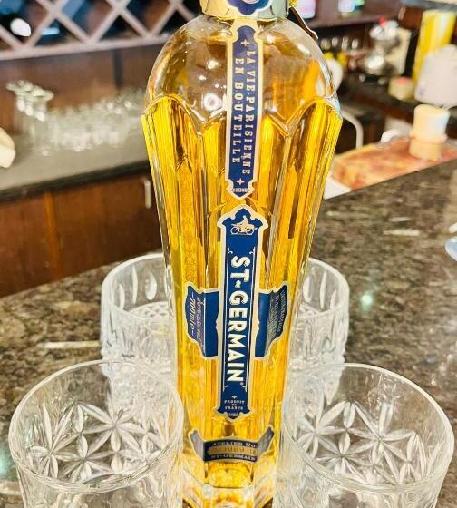 호텔 The Neeraj River Forest Resort Ayurvedic Wellness Center