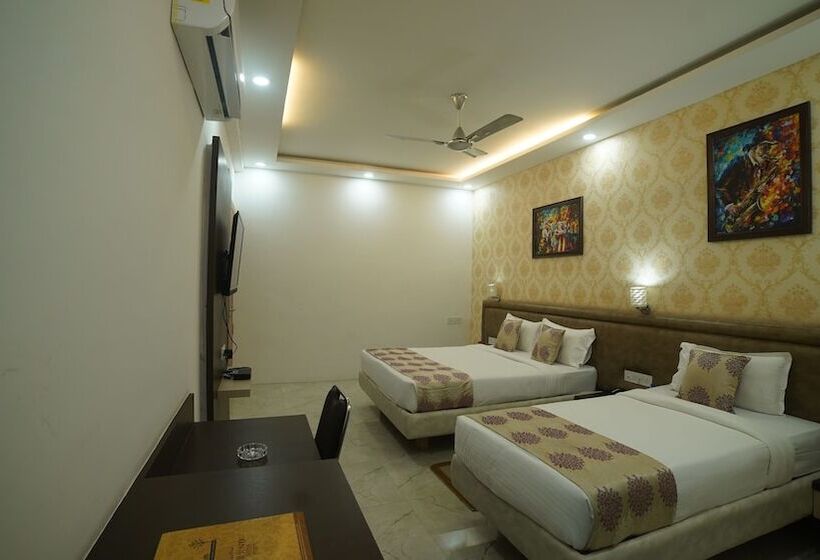 בית מלון כפרי The Sheesham Tree