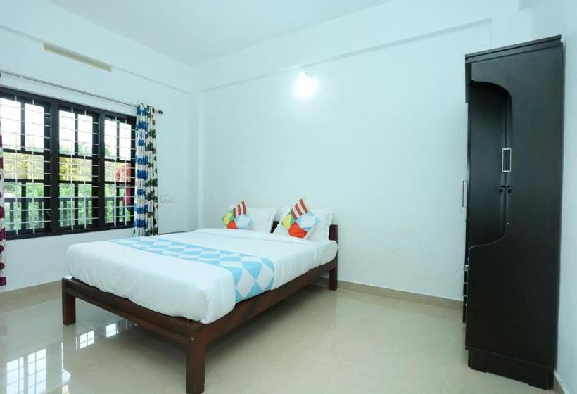 Majatalo Oyo 77920 Heavenly Wayanad