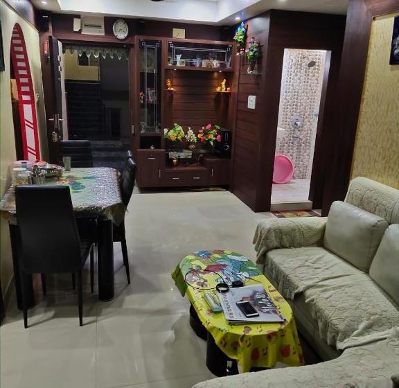 بنسيون Urban Village Guest House Couple Friendly