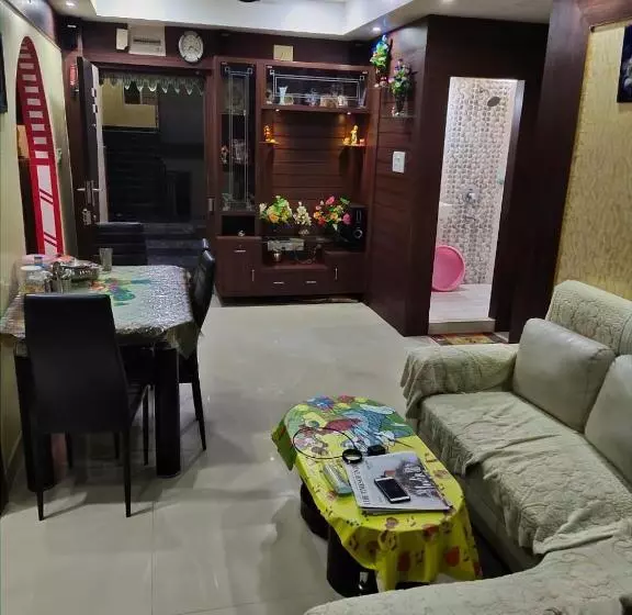 ペンション Urban Village Guest House Couple Friendly