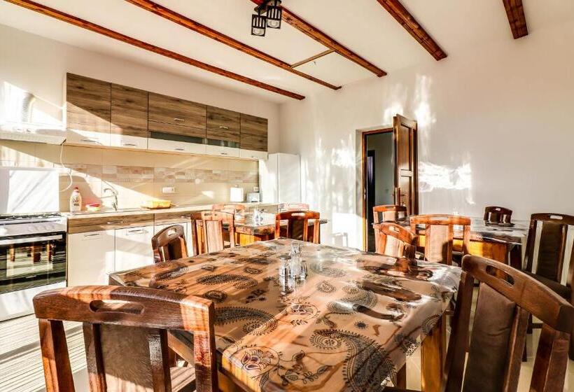 Pensiunea Day & Deny