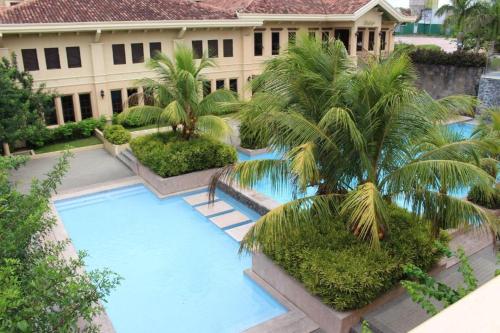 Splendido Tagagtay Taal Lake Staycation Free Parking Netflix