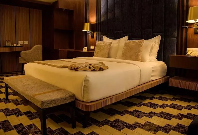 هتل Best Western Plus Soaho Douala Airport