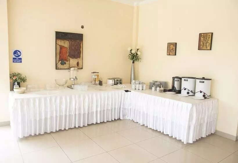 ホテル Cuesta De Miranda