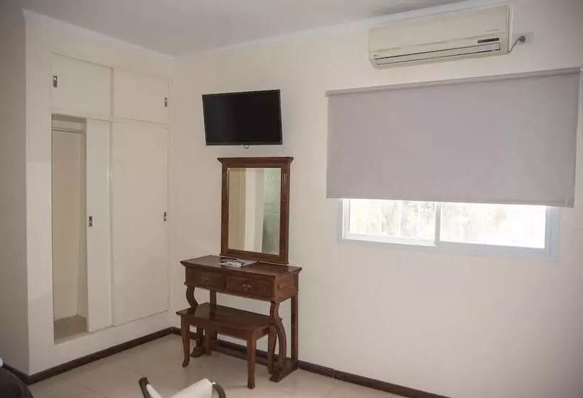 ホテル Cuesta De Miranda