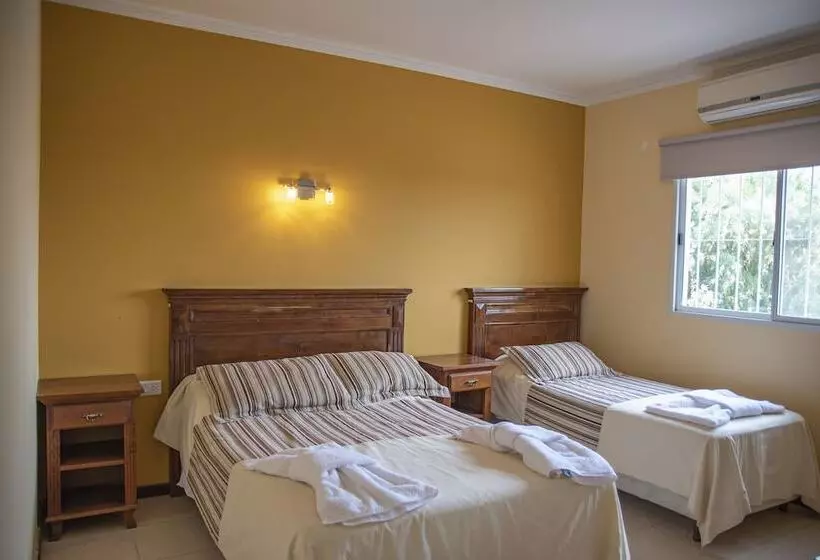 ホテル Cuesta De Miranda