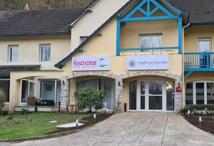 ホテル Fasthôtel Oloron Hostellerie Du Paon Blanc
