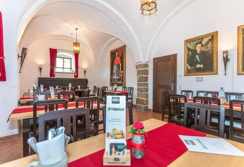 Hotelli Klosterwirt Höglwörth