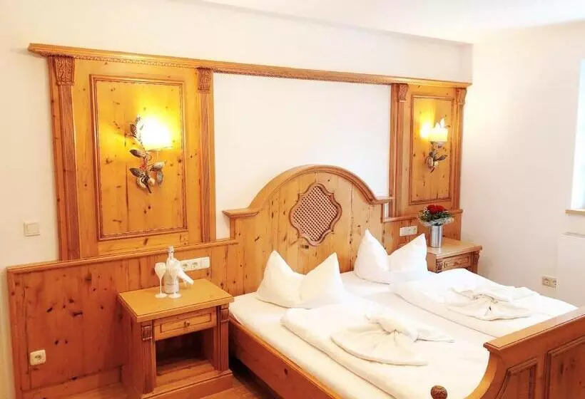 Hotelli Klosterwirt Höglwörth