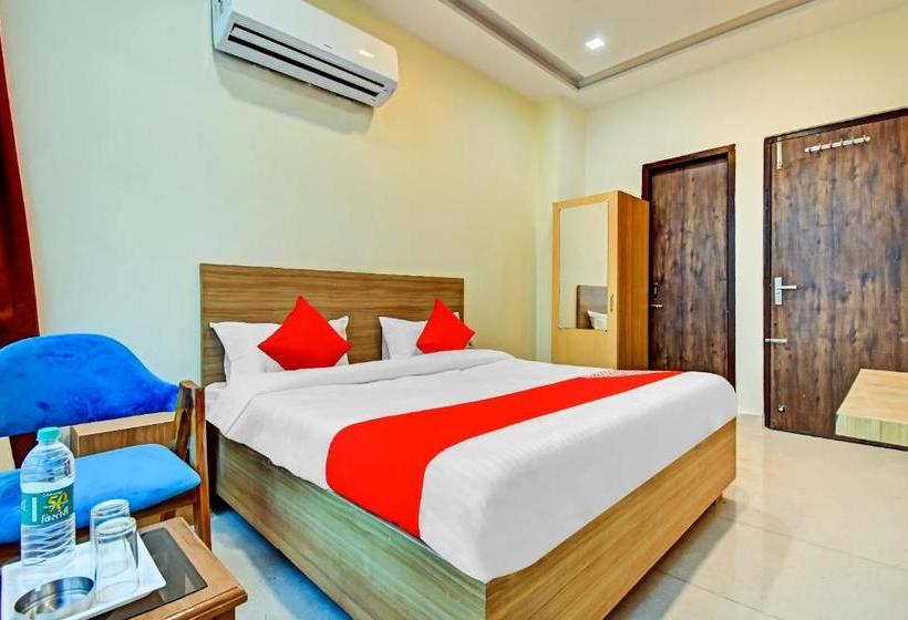 בית מלון כפרי Oyo 77653  Le Majestic