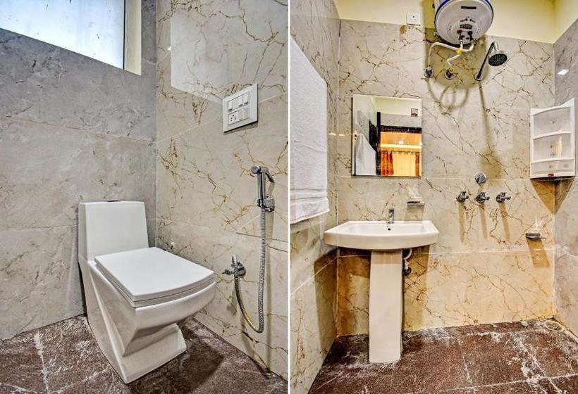 בית מלון כפרי Oyo 77653  Le Majestic