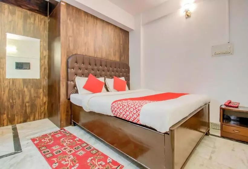 Hotel O Kamini