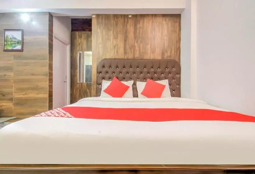 Hotel O Kamini
