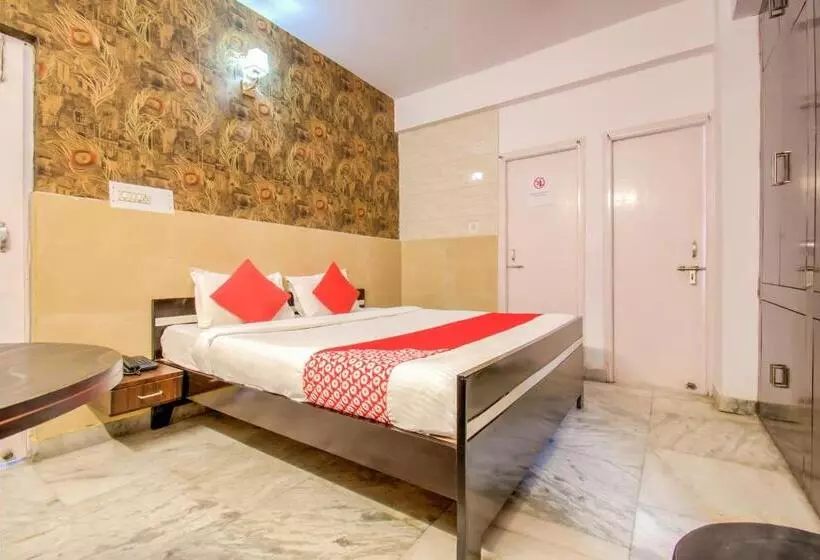 Hotel O Kamini
