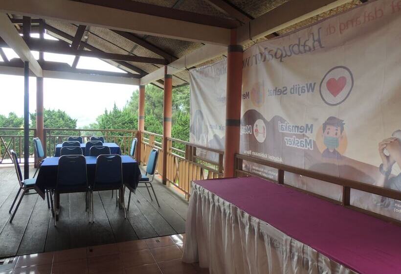 Hotel Resort Agrowisata Perkebunan Tambi